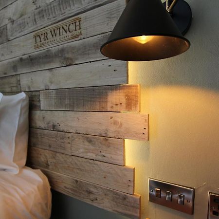 Tyr Winch Hotell Cardiff Eksteriør bilde