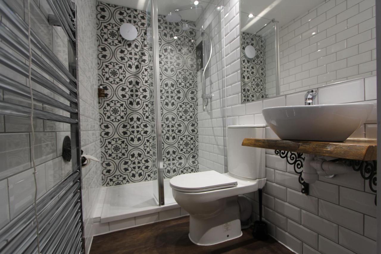 Tyr Winch Hotell Cardiff Eksteriør bilde