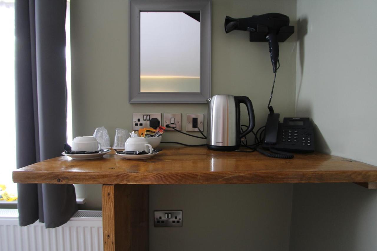 Tyr Winch Hotell Cardiff Eksteriør bilde